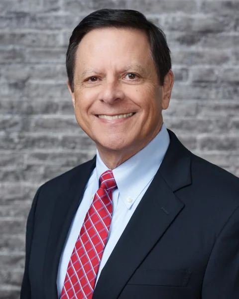 Marshall Gunn, portrait