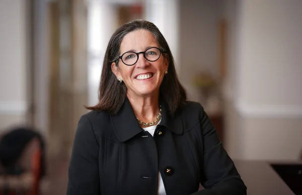 Elizabeth Ottaway, portrait