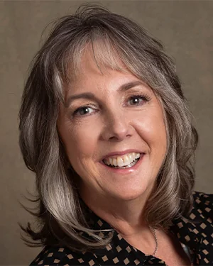 Laura McCue, portrait