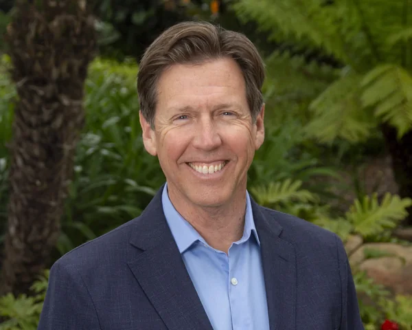 Kevin Bourke, portrait