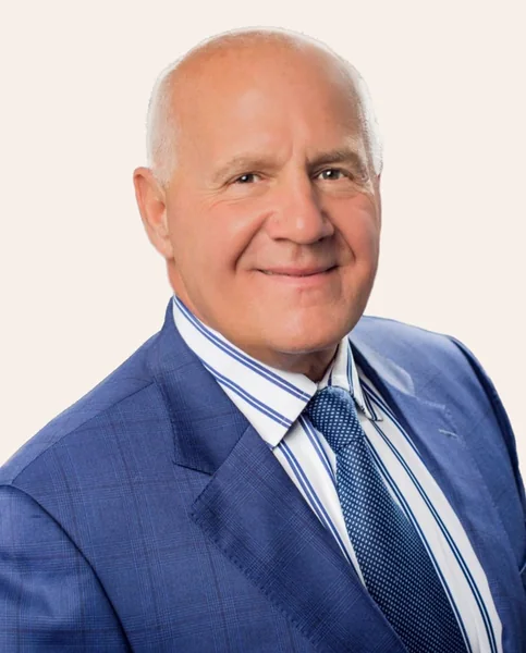 Steven Toto, portrait