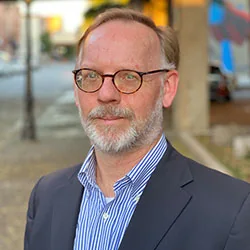 Kenneth Carlson, portrait