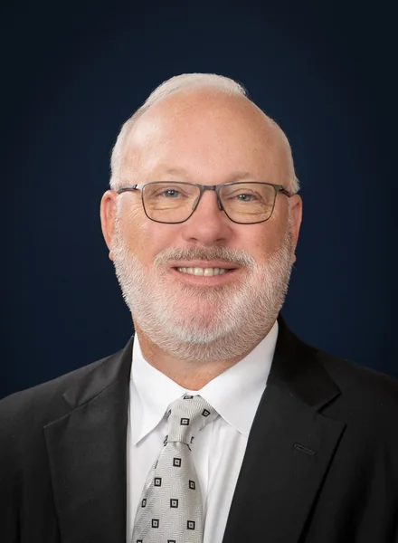 Kenneth Vines, portrait
