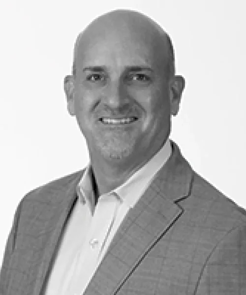 Mark Saunders, portrait