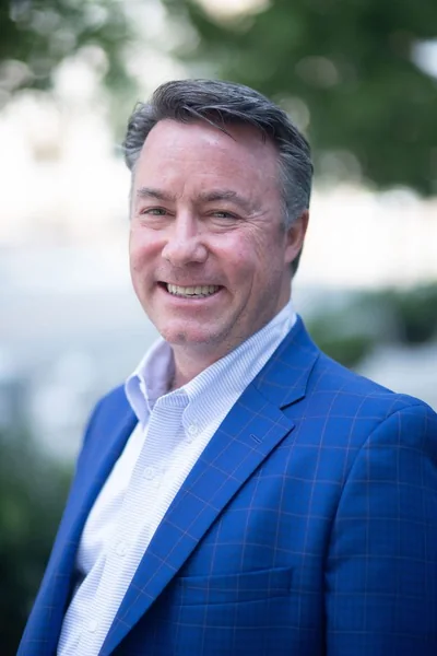 Matthew Regan, portrait