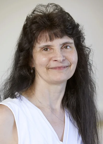 Angela Stewart, portrait