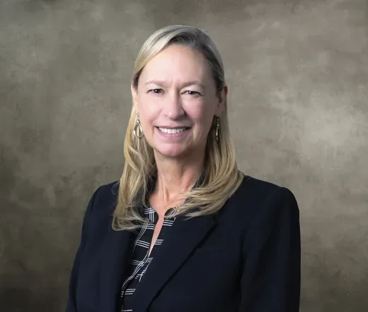 Beth Andrews, portrait
