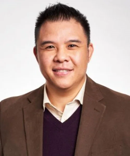 Michael Tom, portrait