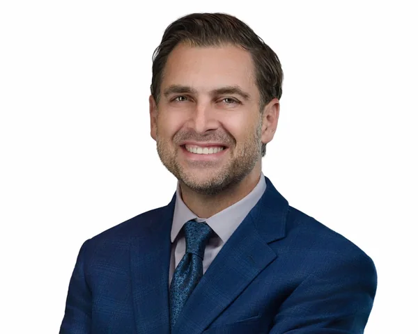 Darryl Lyons, portrait