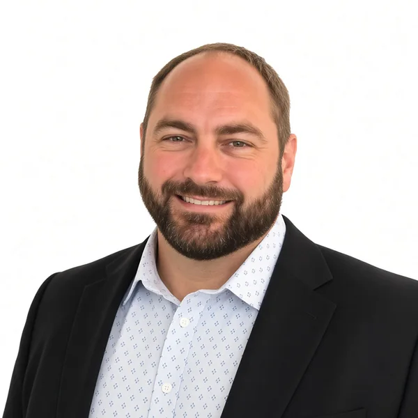 Mark Konrardy, portrait