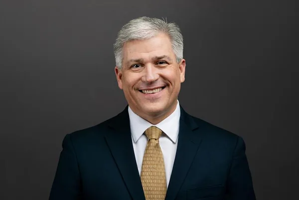 Troy Mertens, portrait