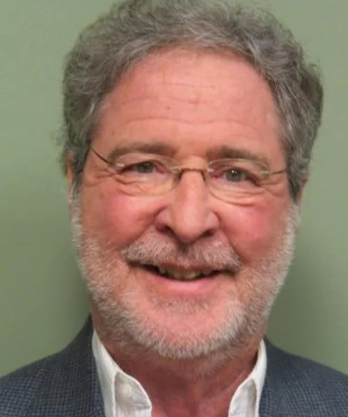 Tom Davenport, portrait