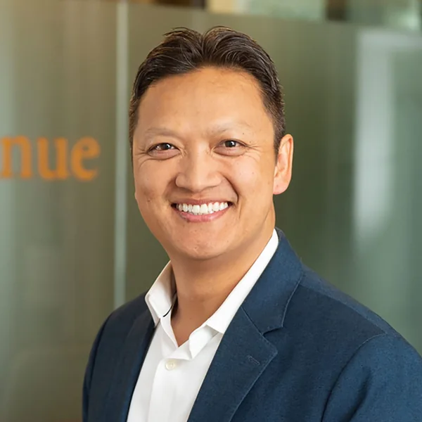 Tom Ngo, portrait