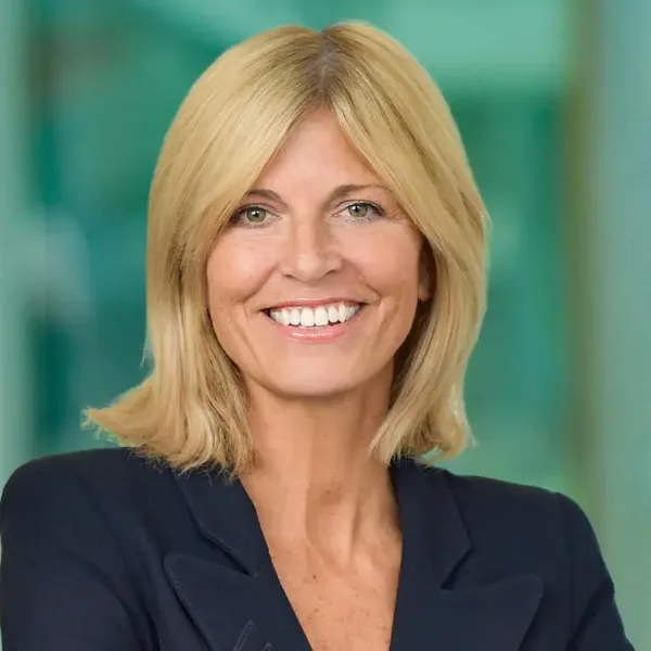 Victoria Robinson, portrait