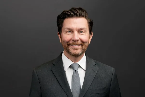 Aaron Reynolds, portrait