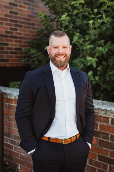 Bryan Knudson, portrait