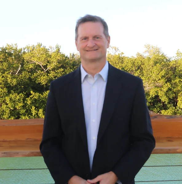 Kirk Kinder, portrait