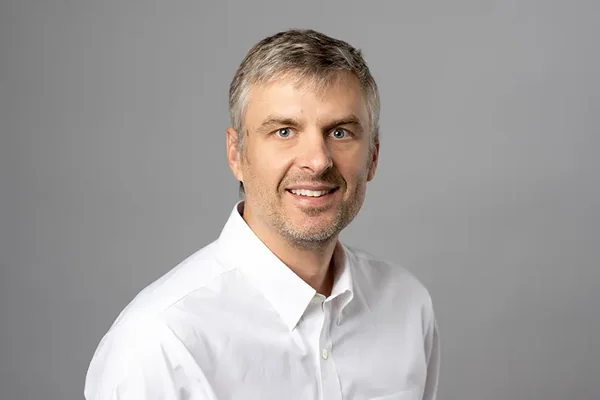 Gregory Skidmore, portrait
