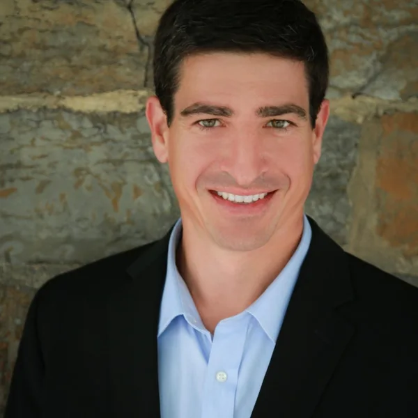 Kyle Abrahamovich, portrait