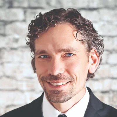 Scott Carty, portrait