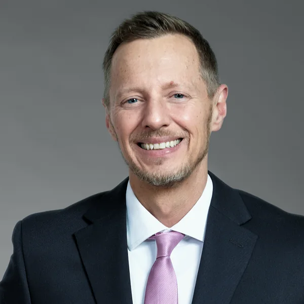 Matthew Hearn, portrait