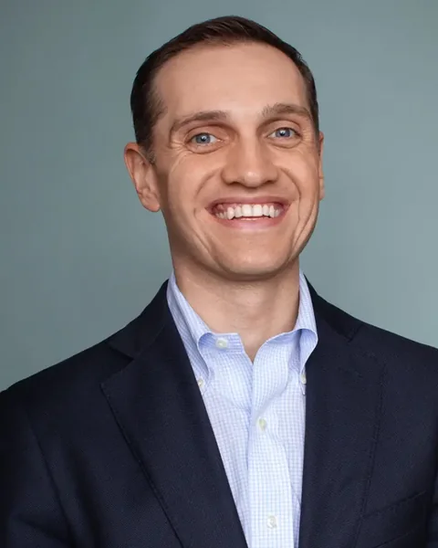 Evan Powers, portrait