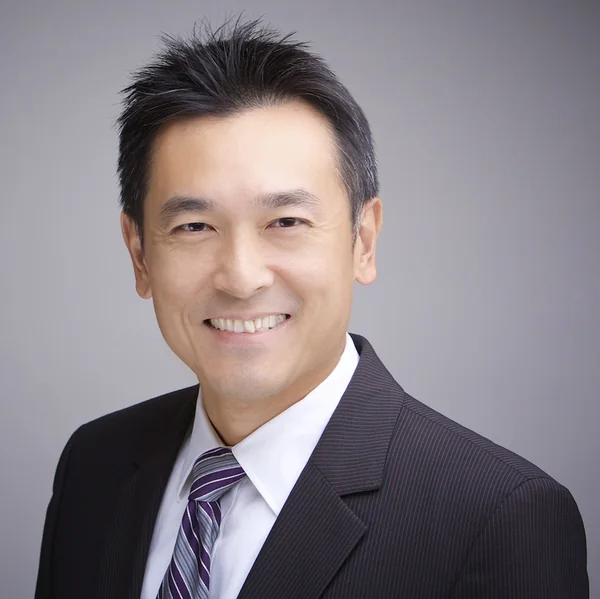 Howard Lu, portrait