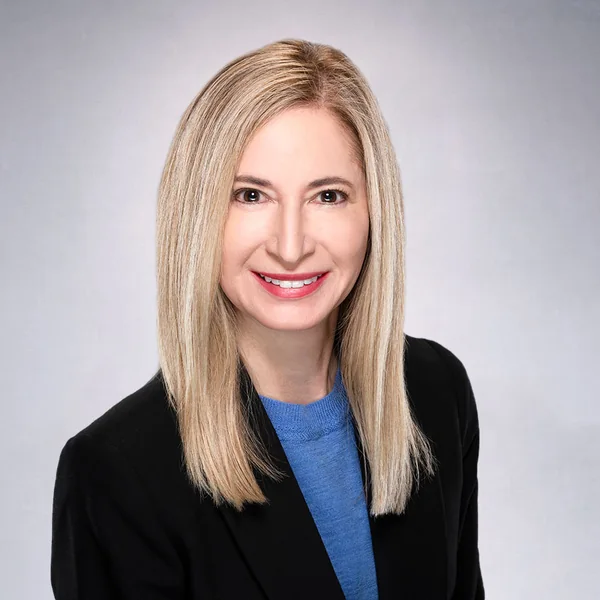 Karen Howard, portrait