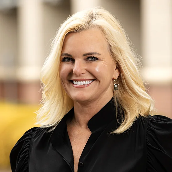 Lori Eads, portrait