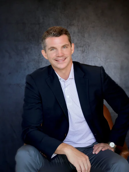 Jason Adams, portrait