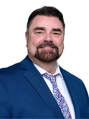 Devon Nolan, portrait