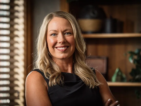 Melanie Colwell, portrait