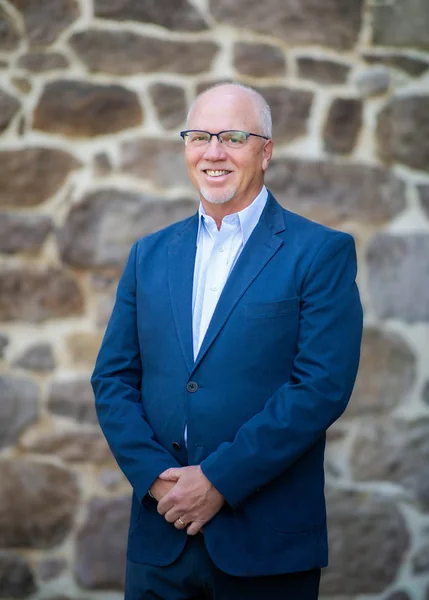 James Detwiler, portrait