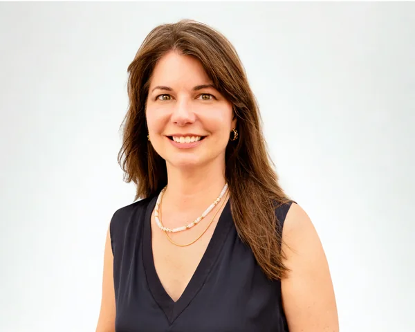 Sara Stanich, portrait