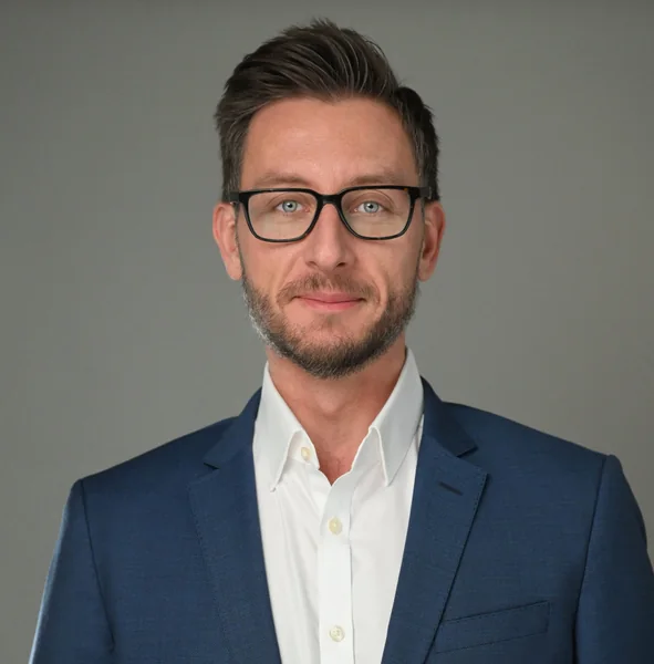 Matthew Selihar, portrait