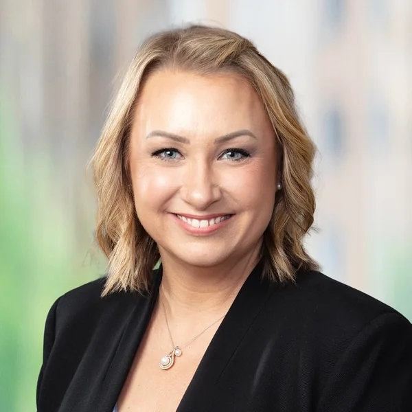 Laura Meyers, portrait