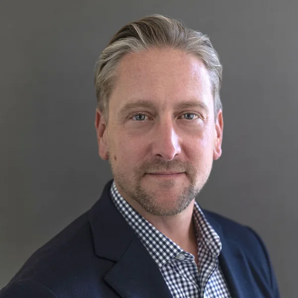 Sean Kenmore, portrait