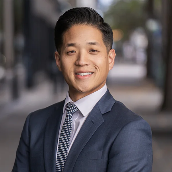 Simon Liu, portrait