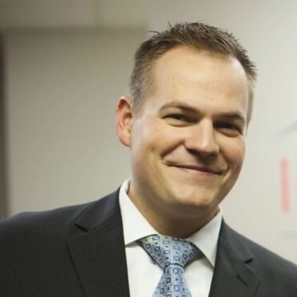 Andrew Peterson, portrait