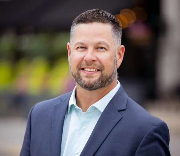 Kyle Wetters, portrait