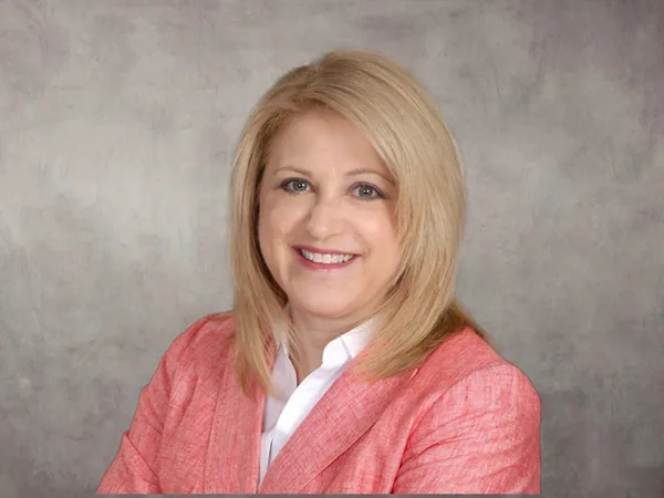 Shari Hensrud-ellingson, portrait