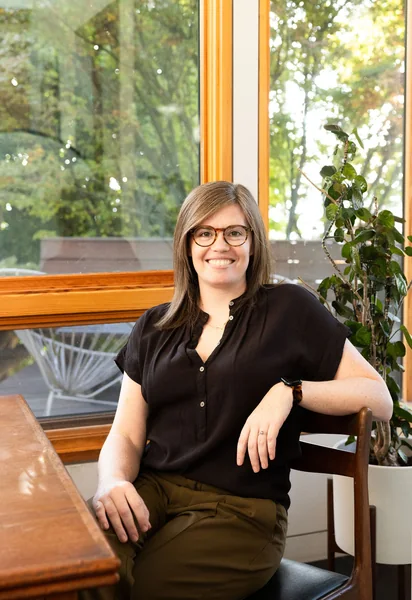 Leighann Miko, portrait