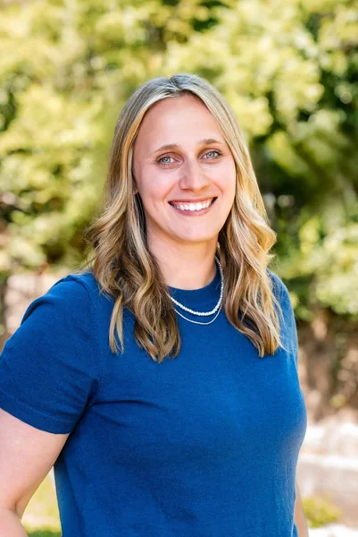Katie Brown, portrait