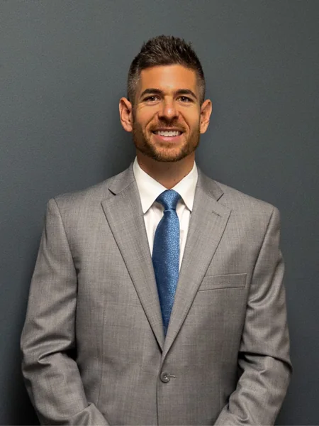 Steven Varvaro, portrait