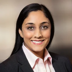 Nina Gupta, portrait