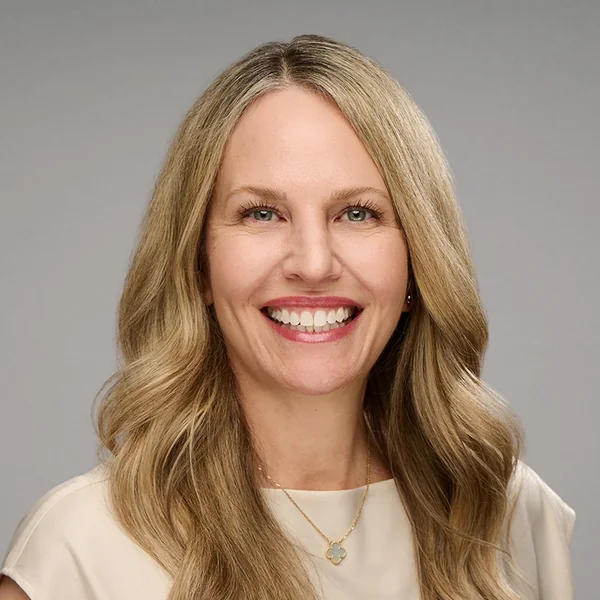 Lisa Cowan, portrait