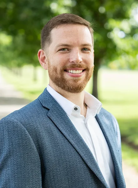 Zachary Hogan, portrait