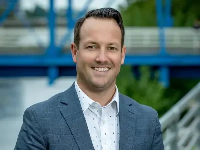 Brandon Bauer, portrait