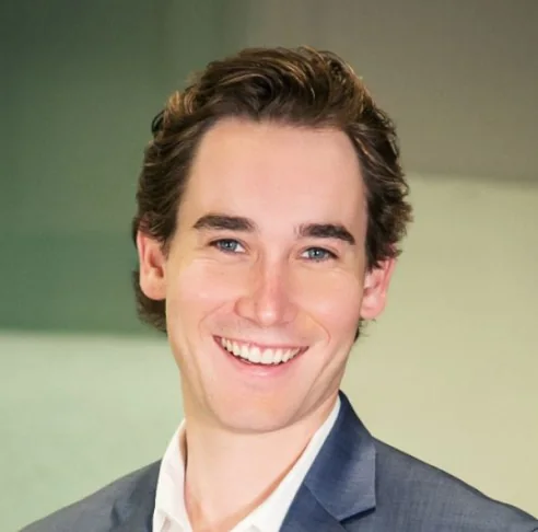 Tyler Tilton, portrait