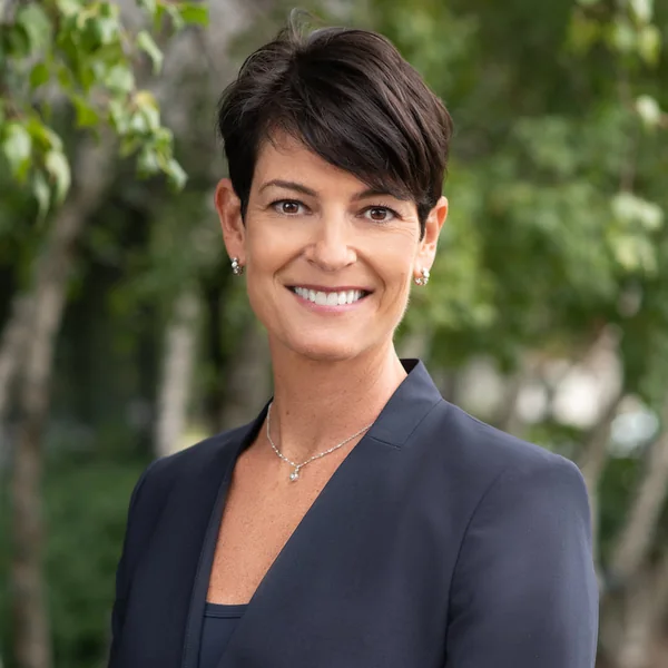 Susan Oleari, portrait